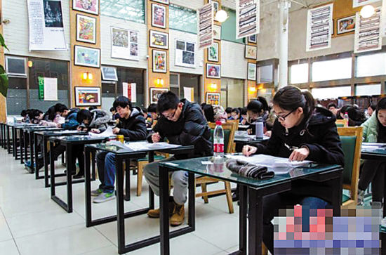 不少考生表示今年艺术类院校的考题比以往更难 不少考生表示今年艺术类院校的考题比以往更难