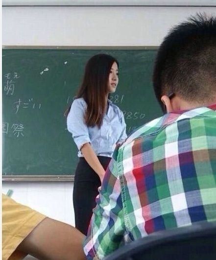 西南财经大学日语美女教师甜美可人清纯到爆 西南财经大学日语美女教师甜美可人清纯到爆