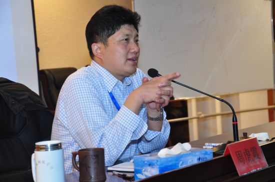 壹万富翁周虎震的百年教育梦 壹万富翁周虎震的百年教育梦