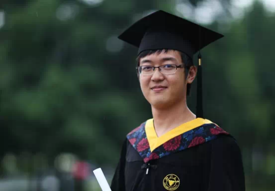 南加大留学生纪欣然 南加大留学生纪欣然。