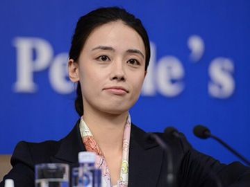 两会翻译炼成记 网友称有才就是任性 两会翻译炼成记 网友称有才就是任性
