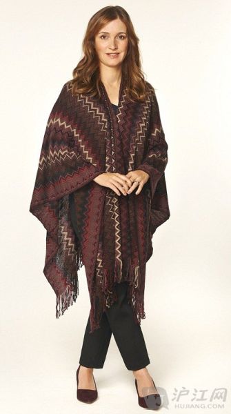 Knitted wrap, £29.50针织披肩,29.50英镑 Knitted wrap, £29.50针织披肩,29.50英镑