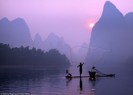 桂林山水与传承千年的渔夫 桂林山水与传承千年的渔夫