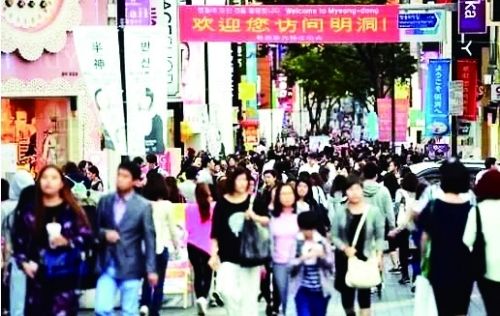 走在韩国街头,中文随处可见
