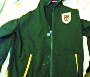 2000多元的天价校服 2000多元的天价校服