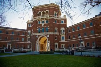 美国大学校园(图片来源于网络) 美国大学校园(图片来源于网络)
