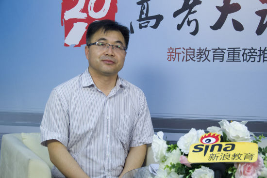 延安大学教务处副处长、招生办主任党子奇老师 延安大学教务处副处长、招生办主任党子奇老师