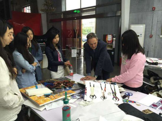 北京市实验外国语学校国际艺术部课堂 北京市实验外国语学校国际艺术部课堂
