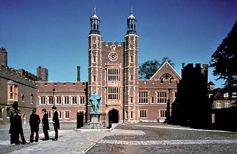 英国最有名贵族学校”伊顿公学“ 英国最有名贵族学校”伊顿公学“(图片来源于网络)