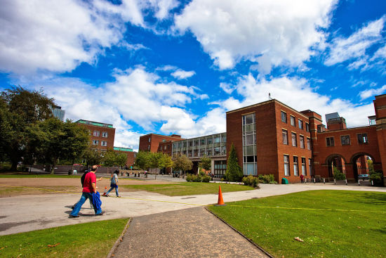伯明翰大学 伯明翰大学