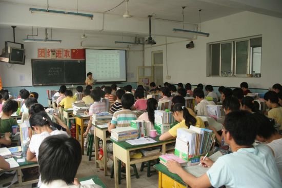 中国学校(图片来源于网络) 中国学校(图片来源于网络)