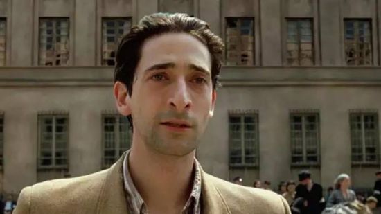 9.Adrien Brody把最佳男主角奖收入囊中 9.Adrien Brody把最佳男主角奖收入囊中
