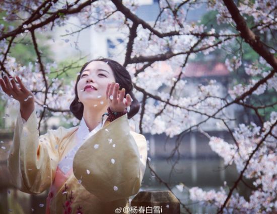 武大校花唯美写真 温柔婉约演绎精灵美 武大校花唯美写真 温柔婉约演绎精灵美