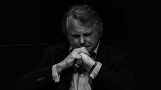 《纸牌屋》之父Michael Dobbs 《纸牌屋》之父Michael Dobbs