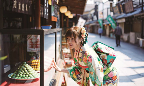 日本女人穿和服不穿内裤的传闻从何来
