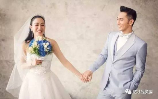 比如,2016年11月8日,娱乐圈暴走大事件之钟丽缇、张伦硕大婚。