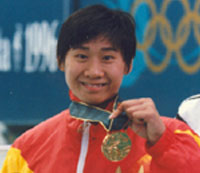 ��26����˻���˹ھ����ܣ��־���