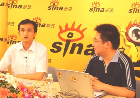 主持老师招聘_我校到中国传媒大学招聘播音主持教师(3)