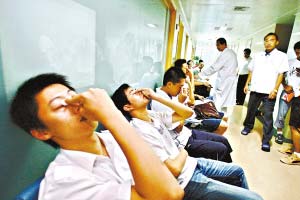 �Ϻ��Է��зɣ����ɿ�����Ե������(ͼ)