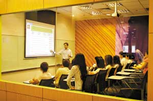 学好英语:自学还是报班?(组图)