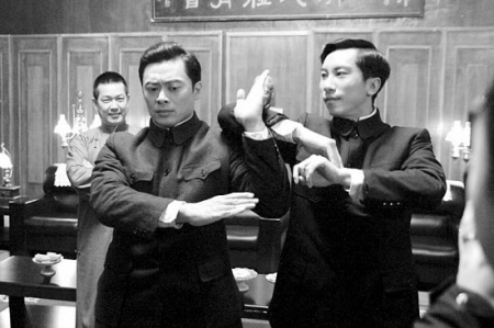 樊少皇和杜宇航打起咏春拳 樊少皇和杜宇航打起咏春拳