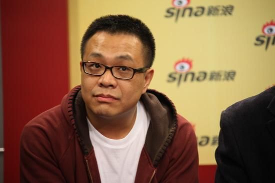 对姜文说“这两把椅子归我了”的是编剧郭俊立 对姜文说“这两把椅子归我了”的是编剧郭俊立