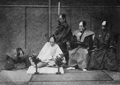 所谓“介错人”,是日本历来切腹者的“助手” 所谓“介错人”,是日本历来切腹者的“助手”