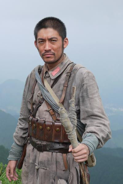 新浪娱乐讯 由张博[微博,齐芳,徐百卉,杨洋等人主演的电视剧《战争