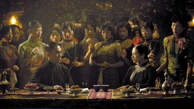 邹静之说,《一代宗师》里宫二做了叶问的面子。