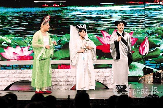 江苏春晚小沈阳演新白娘子