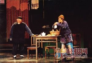 话剧《茶馆》梁冠华版王掌柜看哭观众