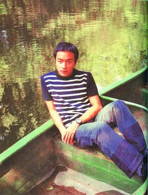 2000年出版的写真集《庆》中,收入了张国荣在沙逊别墅拍的照片。 2000年出版的写真集《庆》中,收入了张国荣在沙逊别墅拍的照片。