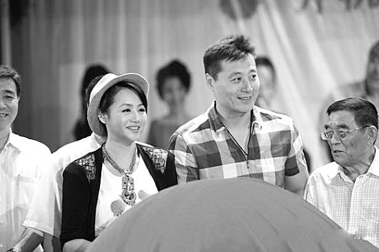 曹颖侯耀华主演电视剧《家大业大》开机