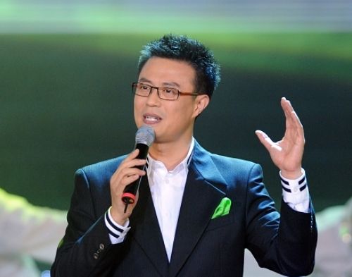 名嘴白燕升开个唱 "燕歌行"登录深圳