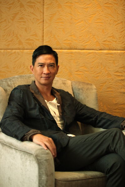 张家辉五年表情