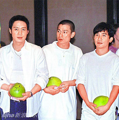 刘德华梁朝伟黎明拜访白龙王 刘德华梁朝伟黎明拜访白龙王