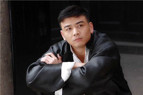 《滚滚红尘》热播 杨烁获封硬汉暖心男