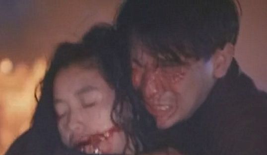 《至尊无上2永霸天下》与死去的爱人一番煽情 《至尊无上2永霸天下》与死去的爱人一番煽情