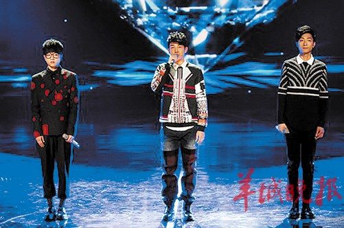《直通春晚》开锣 快男好声音冠军将pk
