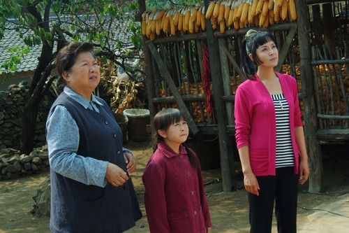 《樱桃红之袖珍妈妈》首播