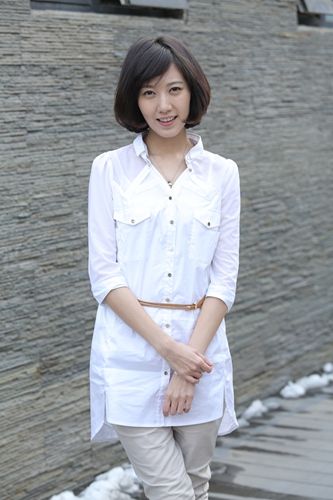 《二胎》高露饰演一个反角张燕,与女主角蒋欣在电视台明争暗斗,上演了