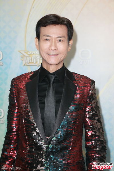 港股狂升!郑少秋破"丁蟹效应"魔咒