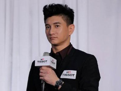 视频：吴奇隆登台湾偶