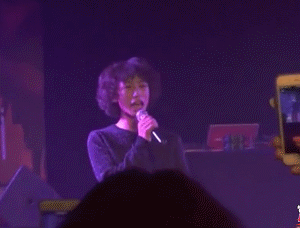 庞麦郎演唱会全程假唱