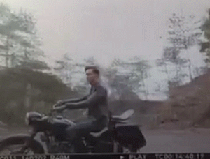 陈伟霆被摩托车撞伤