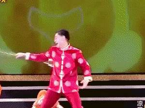 六小龄童登山东春晚