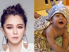 徐若瑄晒小V宝嫩照