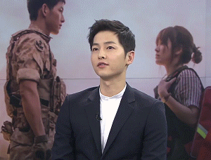 宋仲基谈与宋慧乔绯闻