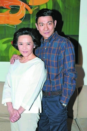 叶德娴狠骂罗大佑 大赞刘德华太太周丽倩