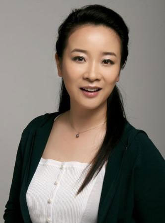 嫁给那些导演的漂亮女星(图)